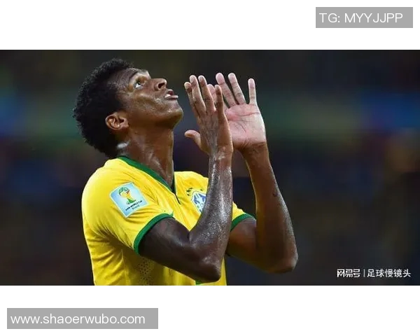 足球明星意外怀孕引发热议未婚生活背后的故事与挑战