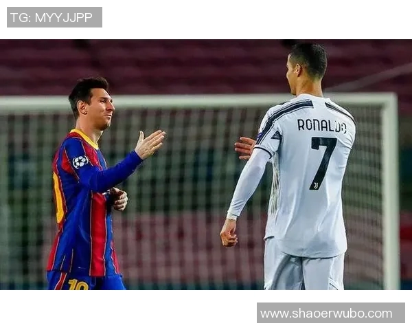 龅牙足球明星的传奇故事与他在绿茵场上的辉煌成就揭秘